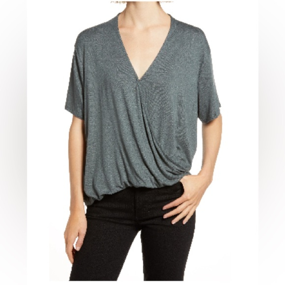 Chelsea28 • Knot Wrap Front Top • Grey Urban